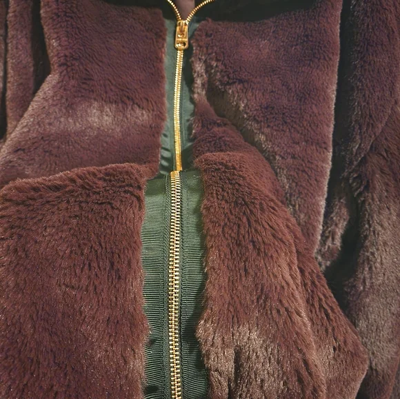 Lucky Brand Burgundy Teddy Jacket with Oversized Fit and Cozy Plush Texture Nwot - Picture 3 of 10